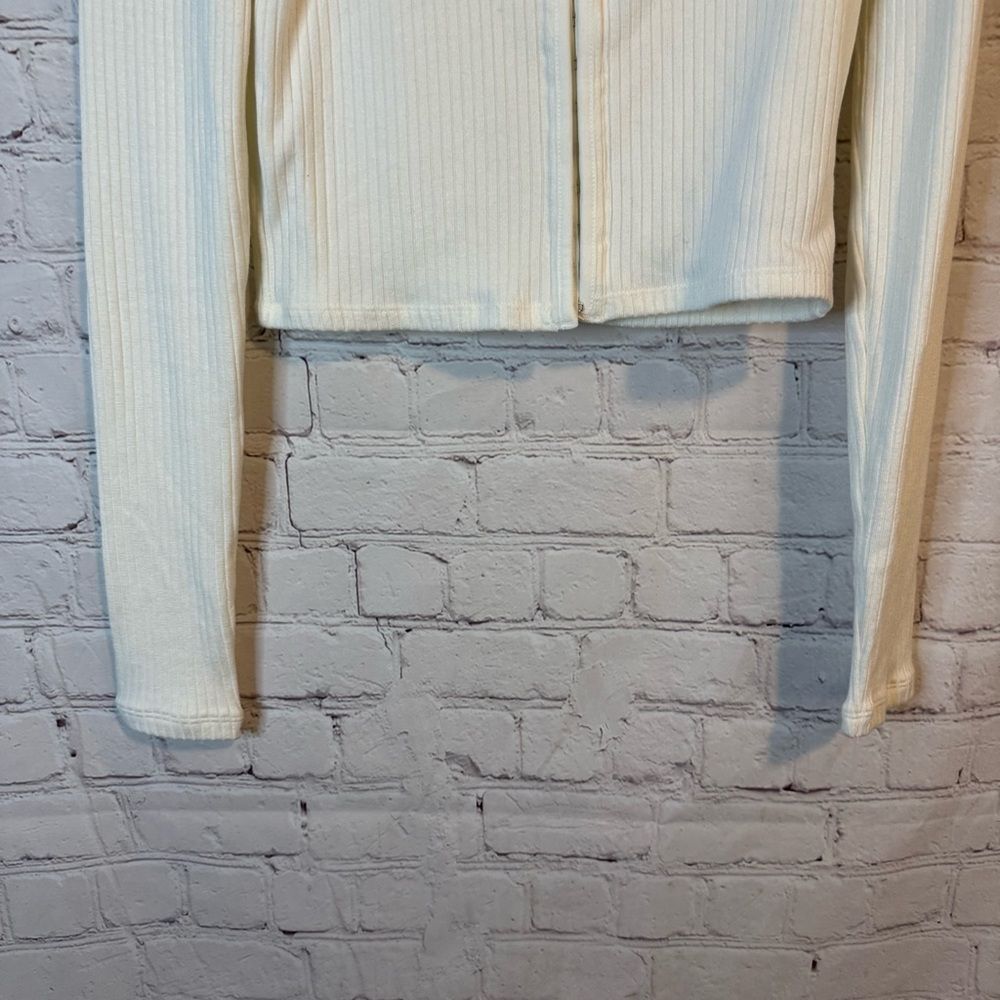 H&M Cream Ribbed Crop Top - Picture 3 of 6